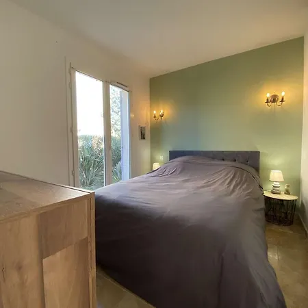 Sm320-81 Maxime Appt 3 Pieces Avec Jardin Et Parking Privatif Domaine Avec Piscine 아파트 생트막시메